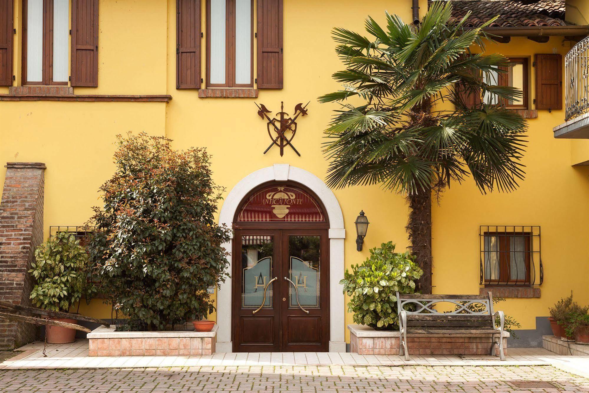 Hotel Antica Fonte Brescia Kültér fotó